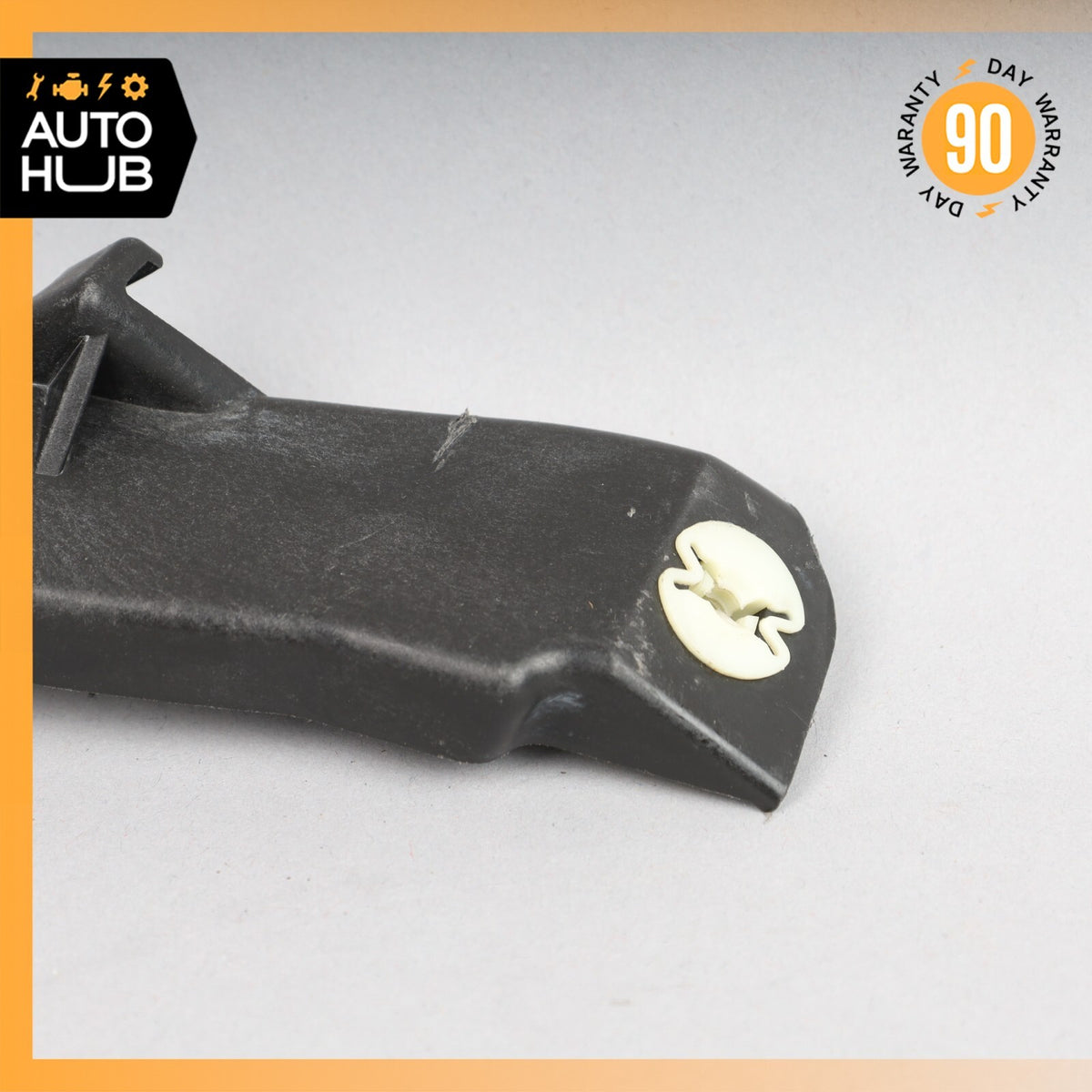 Porsche Cayenne 958 Hybrid S Rear Right Passenger Side Bumper Cover Bracket OEM - photo 2