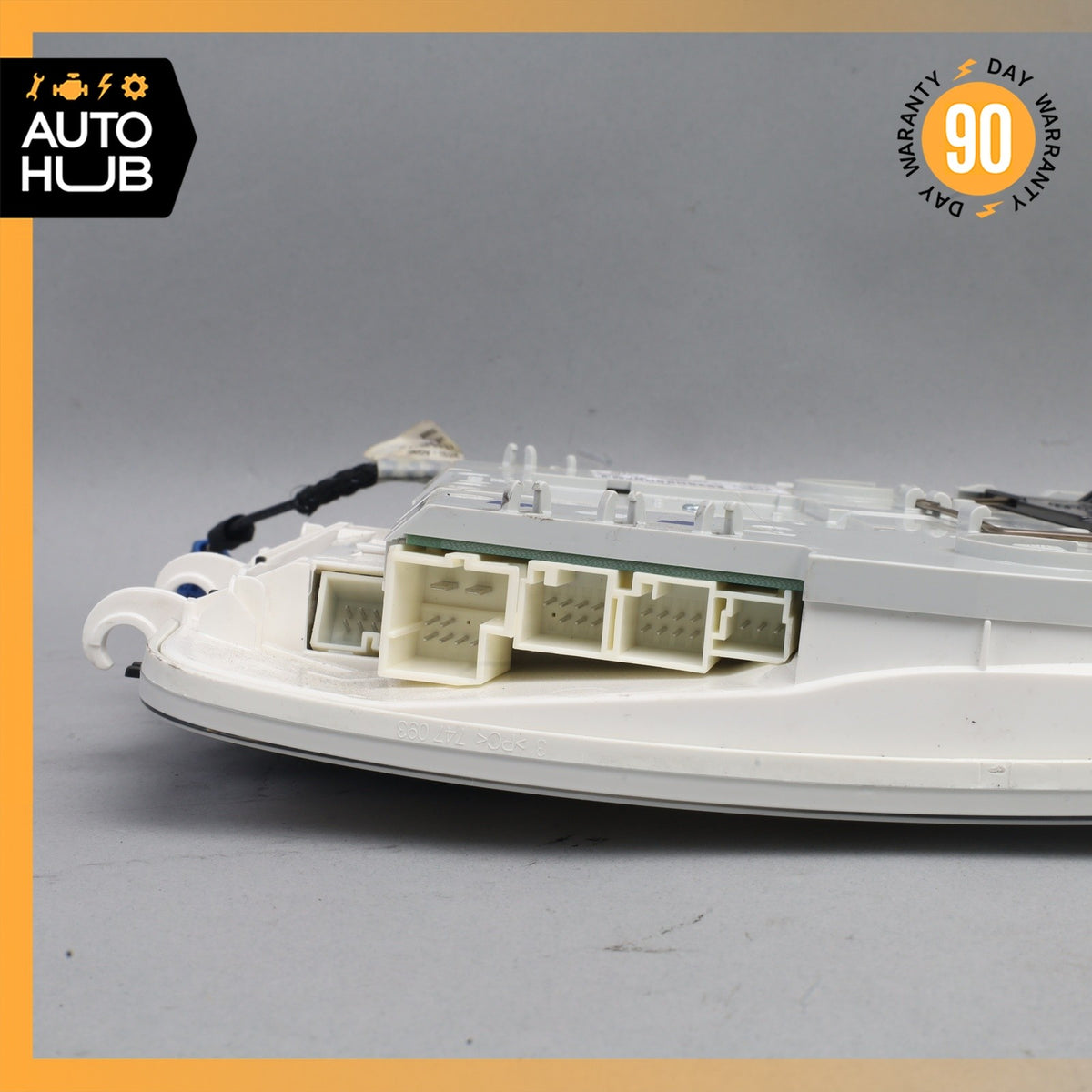 11-16 Mercedes W207 E350 E400 Overhead Dome Light Lamp 2078200201 Black OEM - photo 16