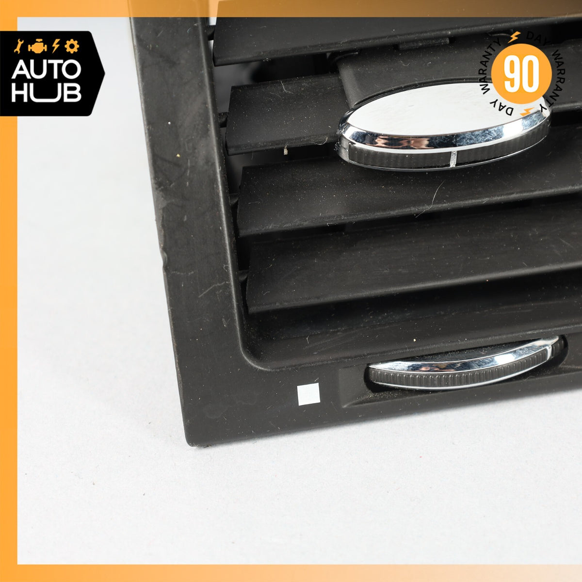 08-19 Maserati GranTurismo M145 Front Right or Left Console AC A/C Air Vent OEM - photo 5