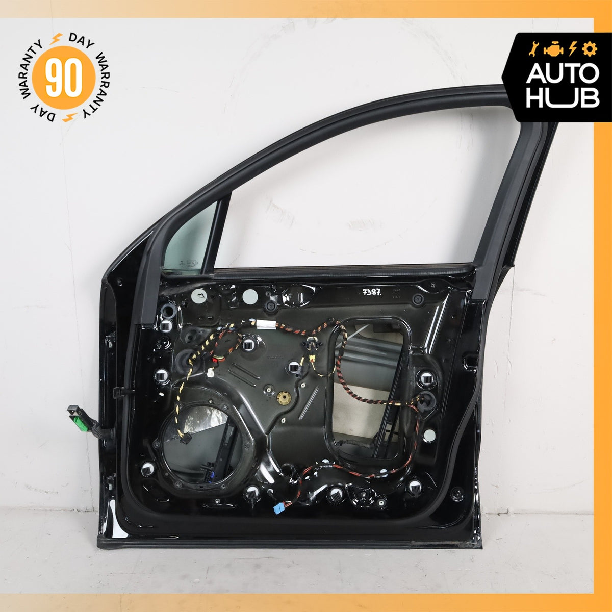 15-25 Porsche Macan 95B Front Right Passenger Side Door Shell Black OEM 74k - photo 13