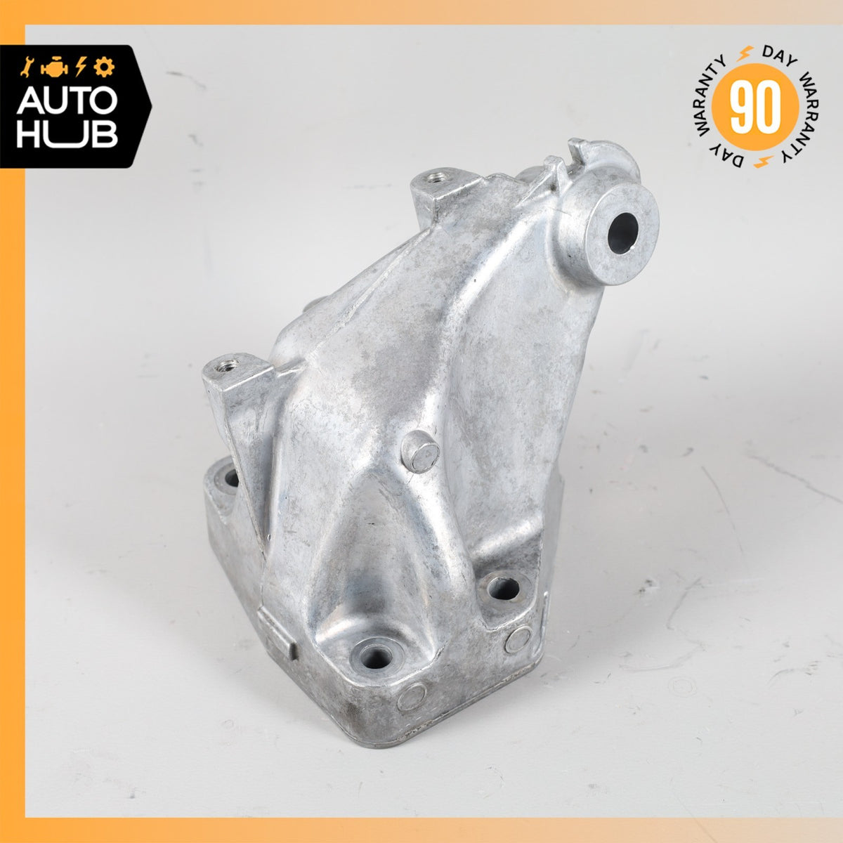 Mercedes W166 ML350 Left Driver Side Engine Motor Mount Bracket OEM - photo 1