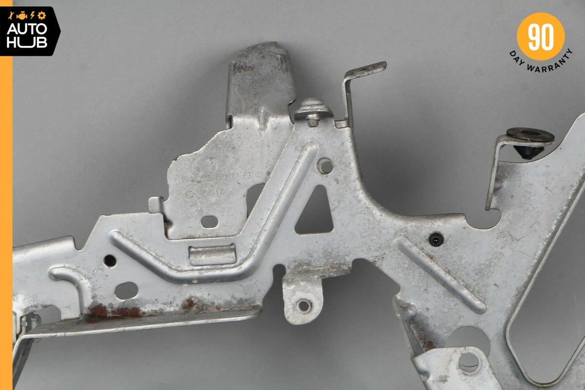 12-15 Mercedes W204 C300 GLK350 Engine Control Unit Module ECU ECM Bracket OEM - photo 10