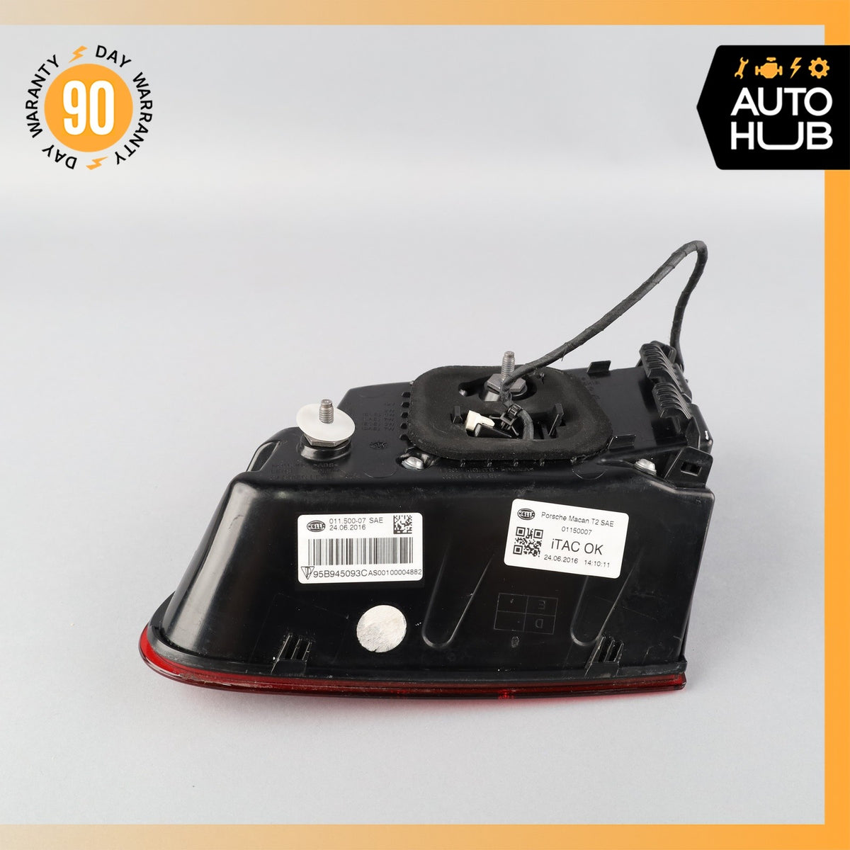 15-18 Porsche Macan 95B GTS Rear Left Side Inner Tail Light Lamp 95B945093C OEM - photo 11