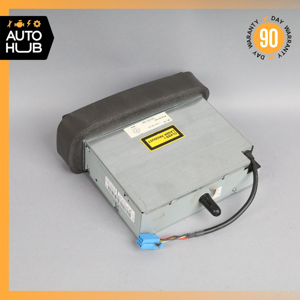 02-08 Maserati Coupe M138 Quattroporte M139 CD Changer 5 Disk Player OEM - photo 2