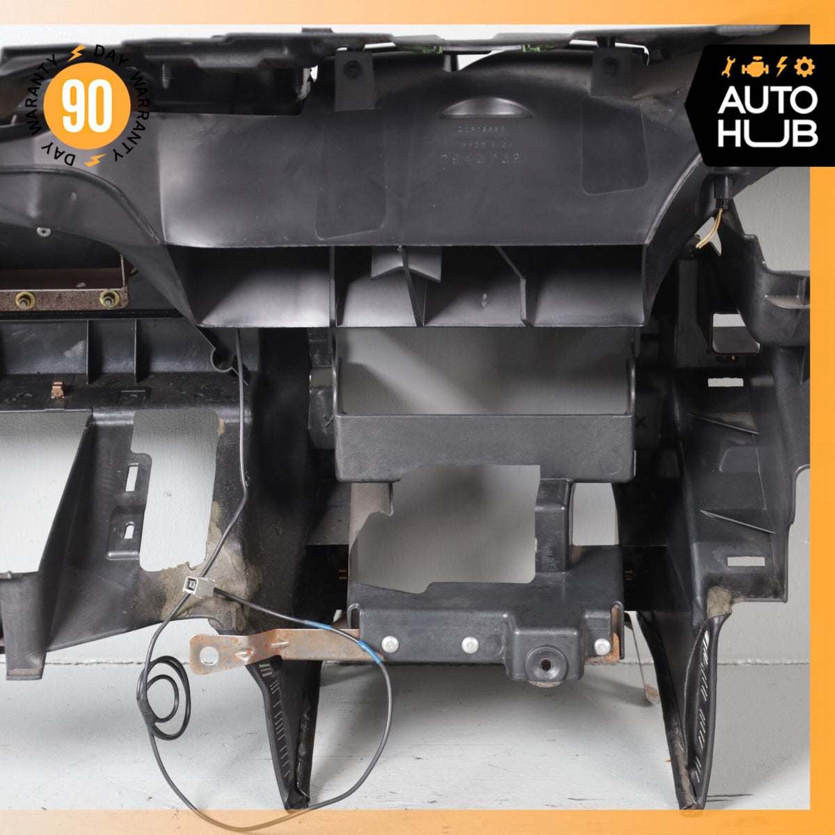04-06 Cadillac XLR Dashboard Dash Board Panel Black 15913738 OEM - photo 10