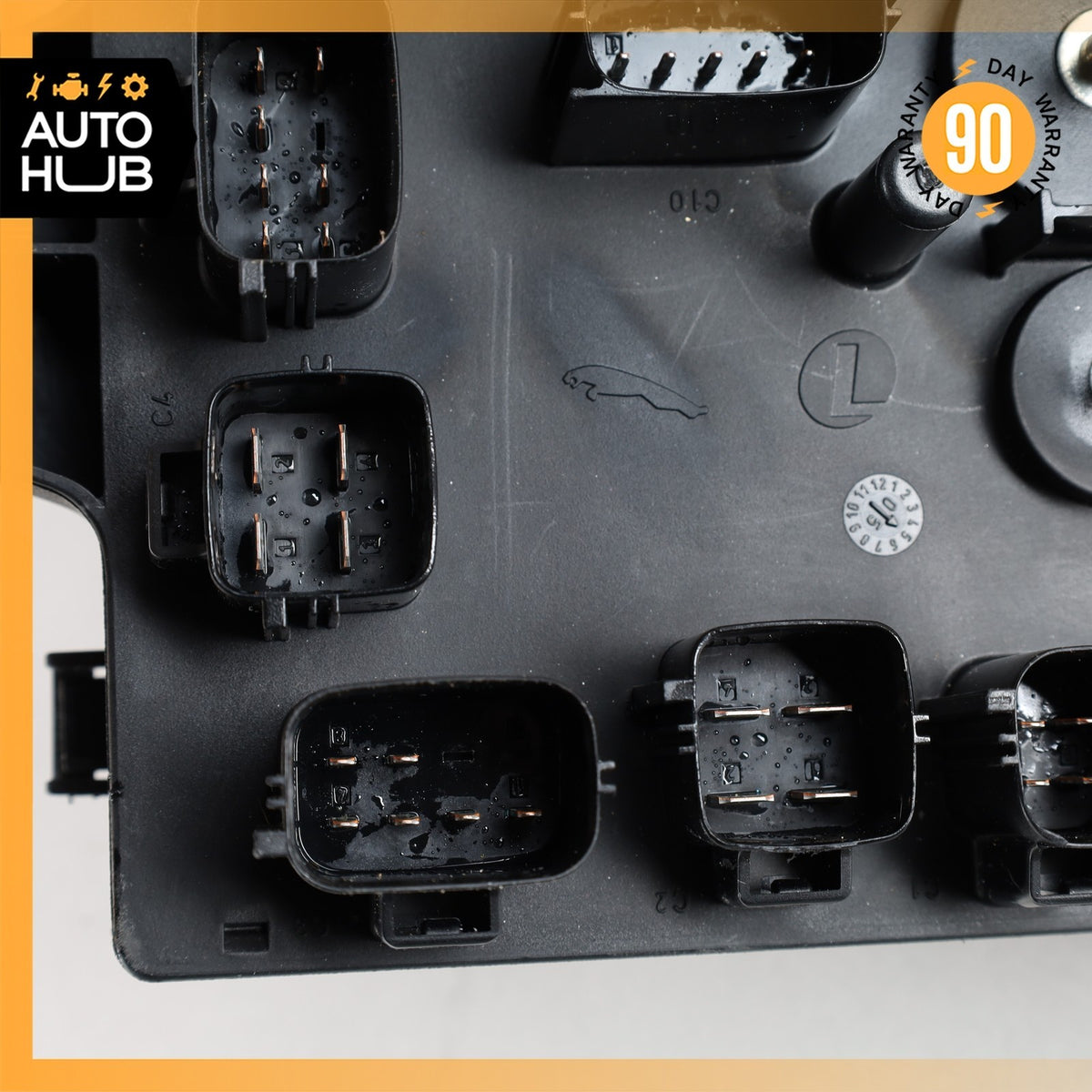 05-08 Aston Martin DB9 V8 Vantage Front Fuse Box Relay Junction OEM 34k - photo 14
