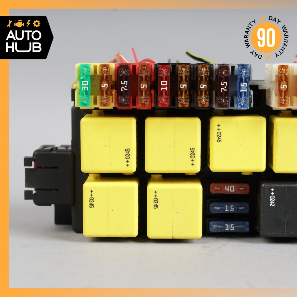 Mercedes R230 SL550 SL55 AMG SLR Front Left SAM Fuse Box Control Module OEM - photo 4