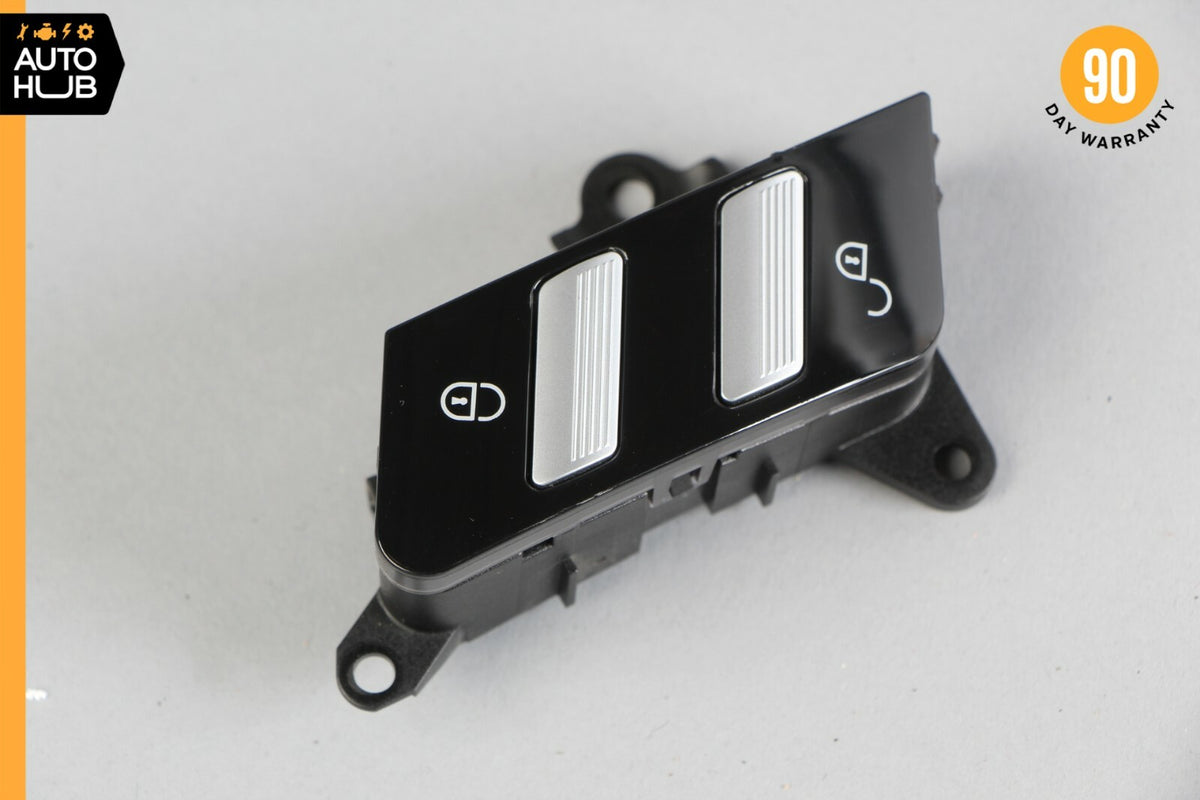 07-14 Mercedes W221 S550 CL550 Door Lock Switch Front Left Side 2218210151 OEM - photo 1