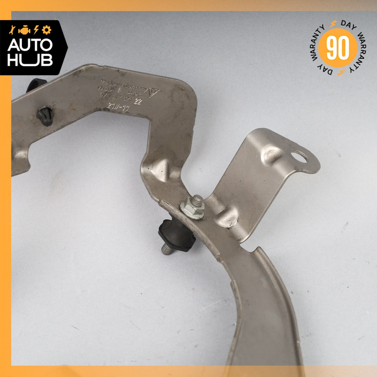 2013 Porsche Panamera 970 S Power Steering Pump Retaining Frame Bracket OEM - photo 9