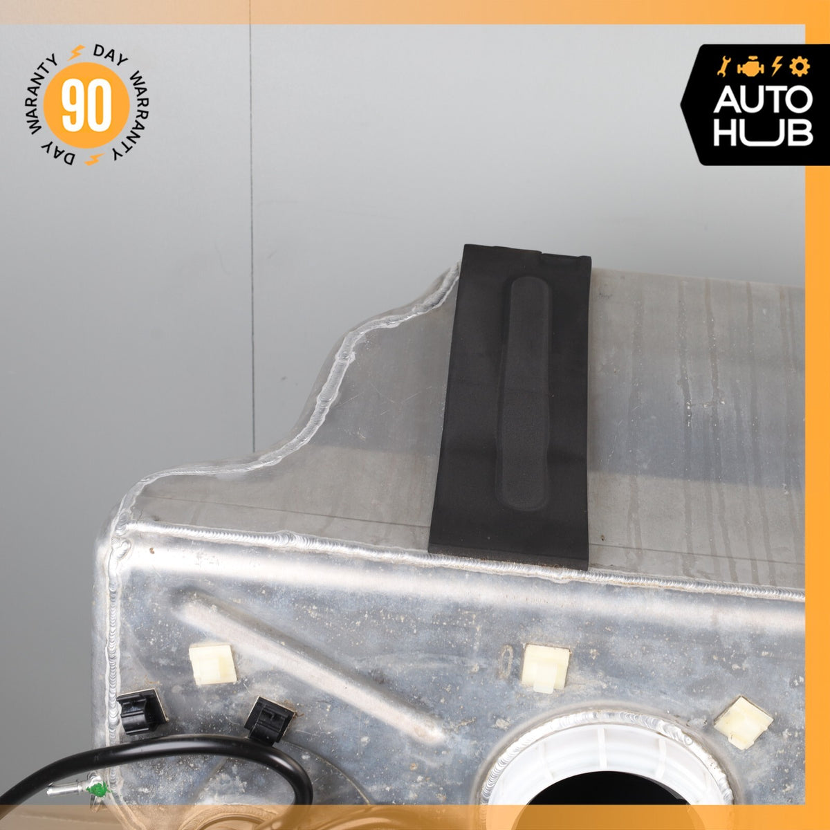 08-18 Maserati GranTurismo S M145 Gas Fuel Tank Reservoir Assembly OEM 11k - photo 7