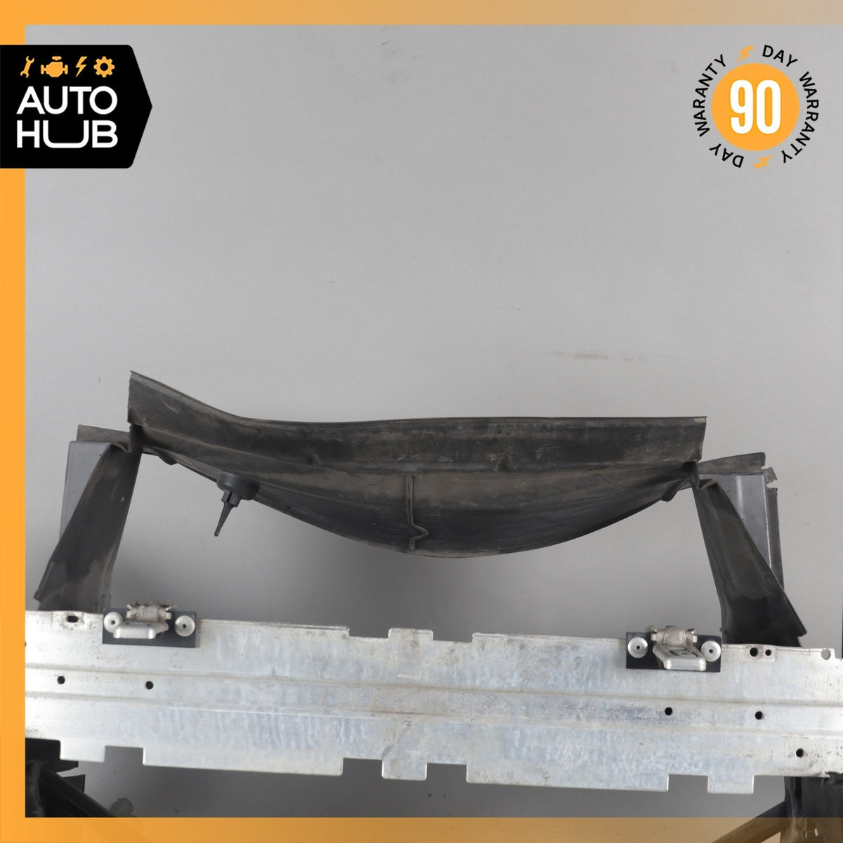 04-10 BMW E60 550i 535i Front Reinforcement Bar Radiator Support Clip OEM - photo 7