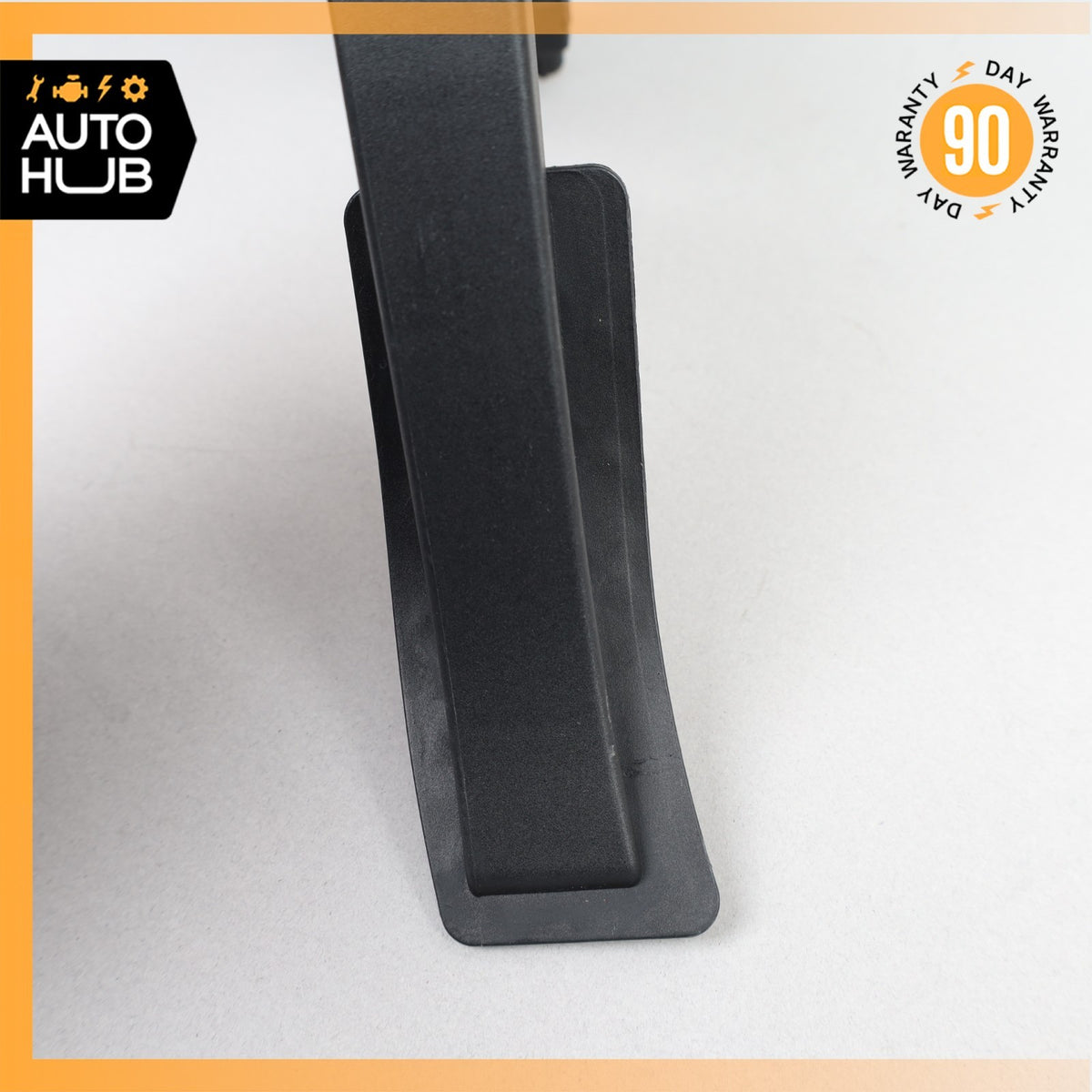 Porsche Macan 95B Gas Accelerator Pedal 8K1723523A OEM - photo 3