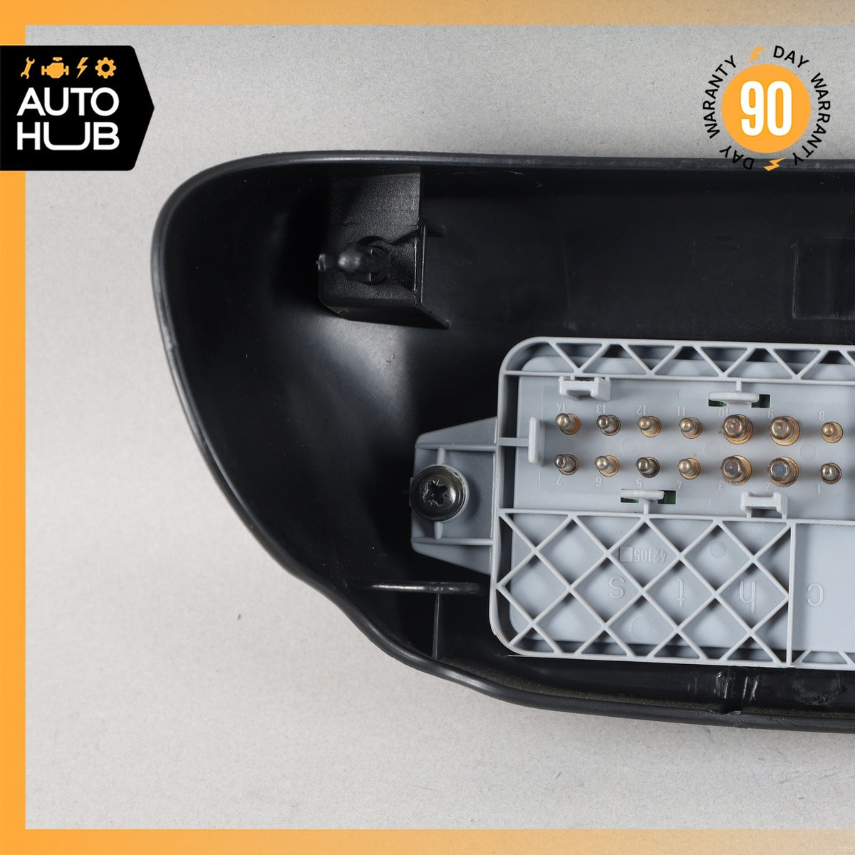 02-07 Maserati Coupe 4200 M138 Front Right Seat Control Memory Switch Cover OEM - photo 10