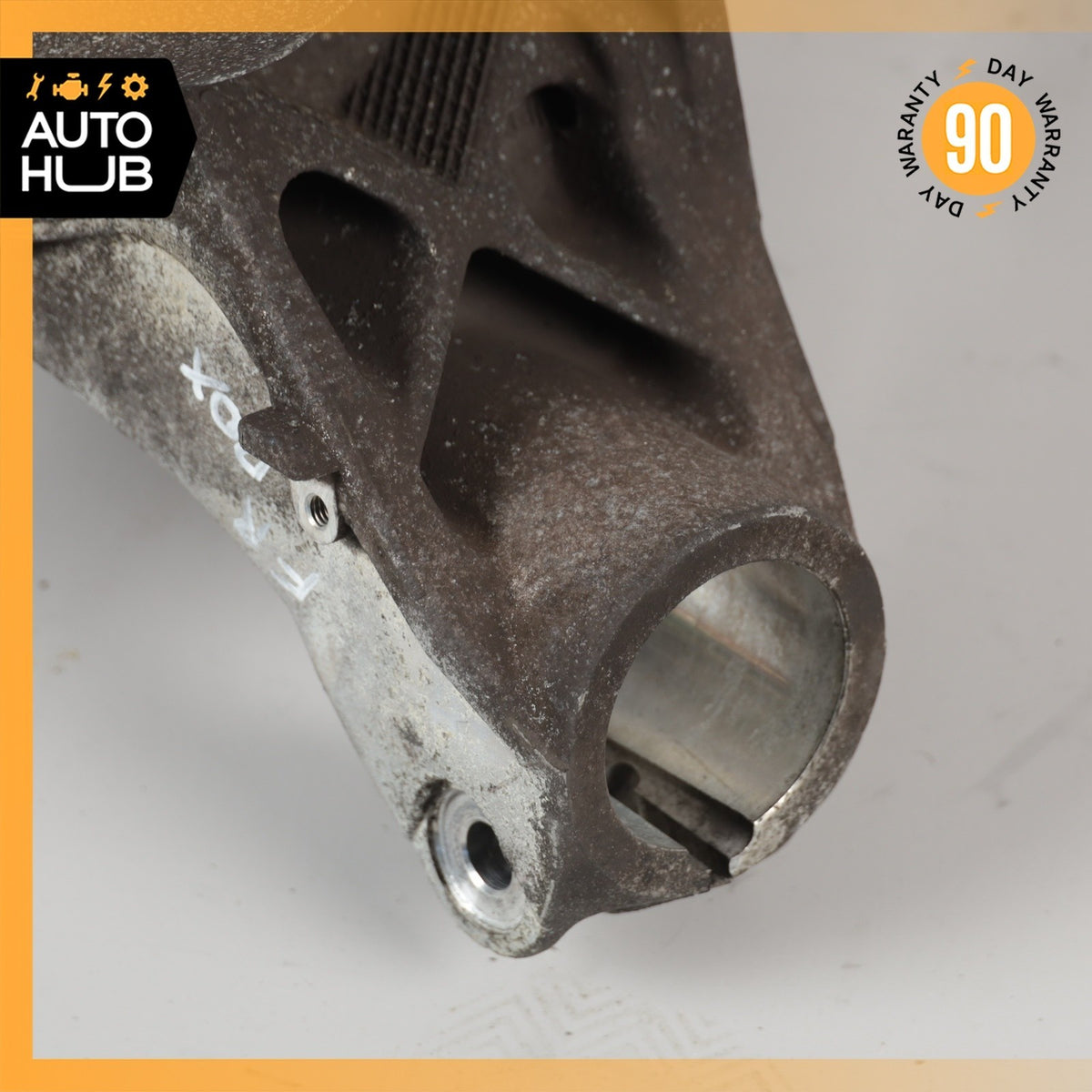 Porsche Boxster 986 Front Right Spindle Knuckle Hub 99634165811 OEM - photo 8