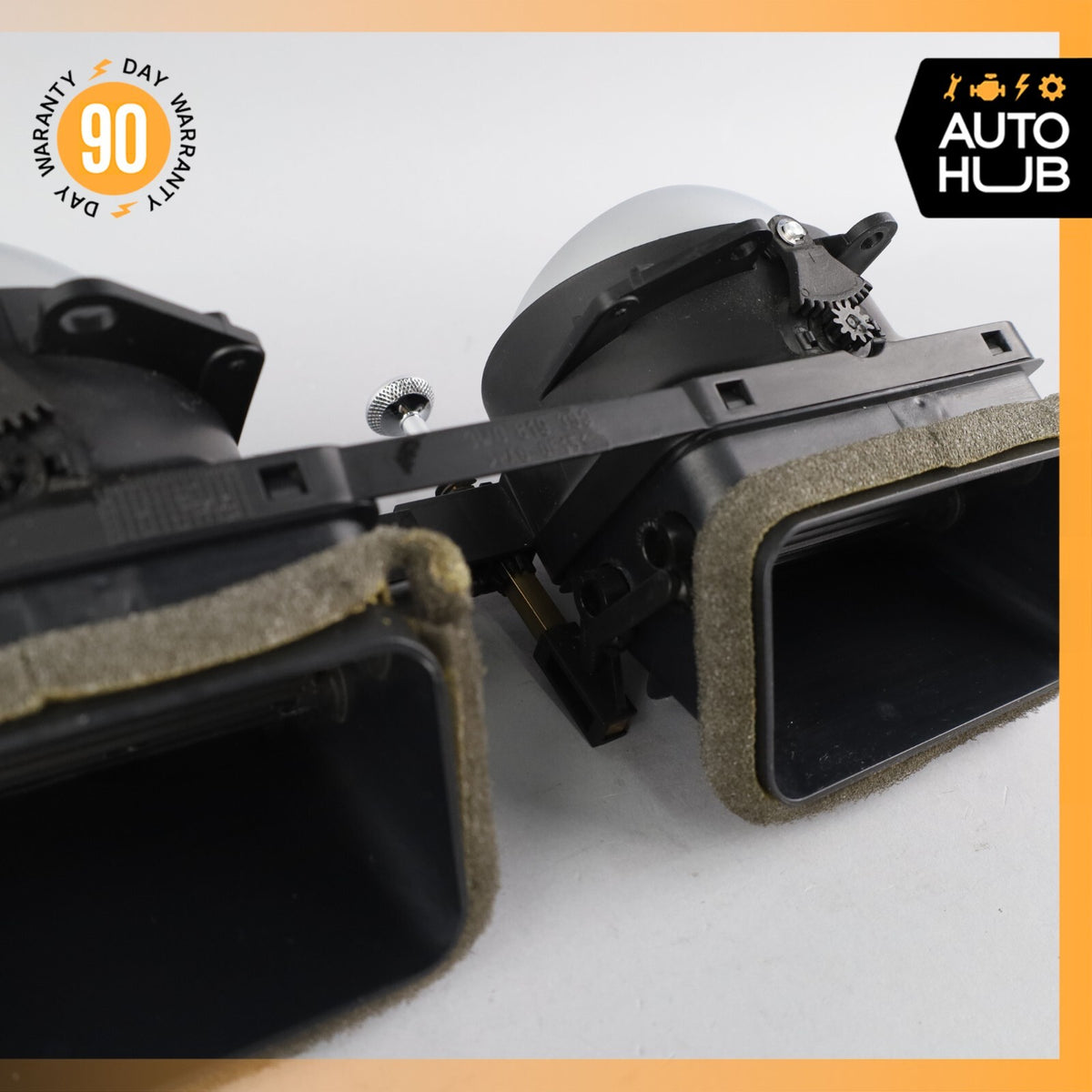 03-18 Bentley Flying Spur GTC GT Dashboard Dash AC A/C Air Vent Center OEM 71k - photo 14