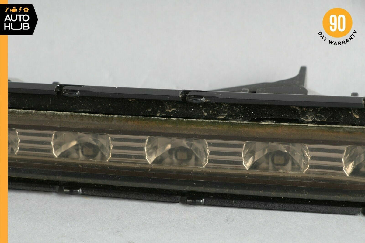07-09 Mercedes W211 E320 E350 E550 Sedan 3rd Third Brake Stop Light Lamp OEM - photo 5