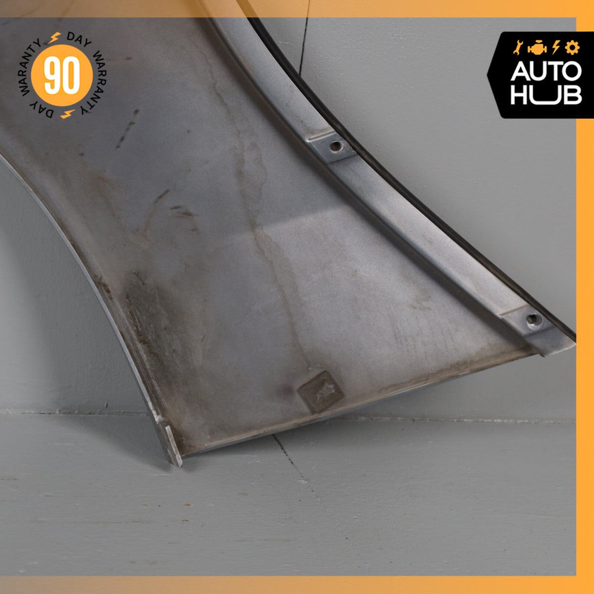 04-09 Cadillac XLR Quarter Panel Rear Left Driver Side Silver 10355380 OEM - photo 11