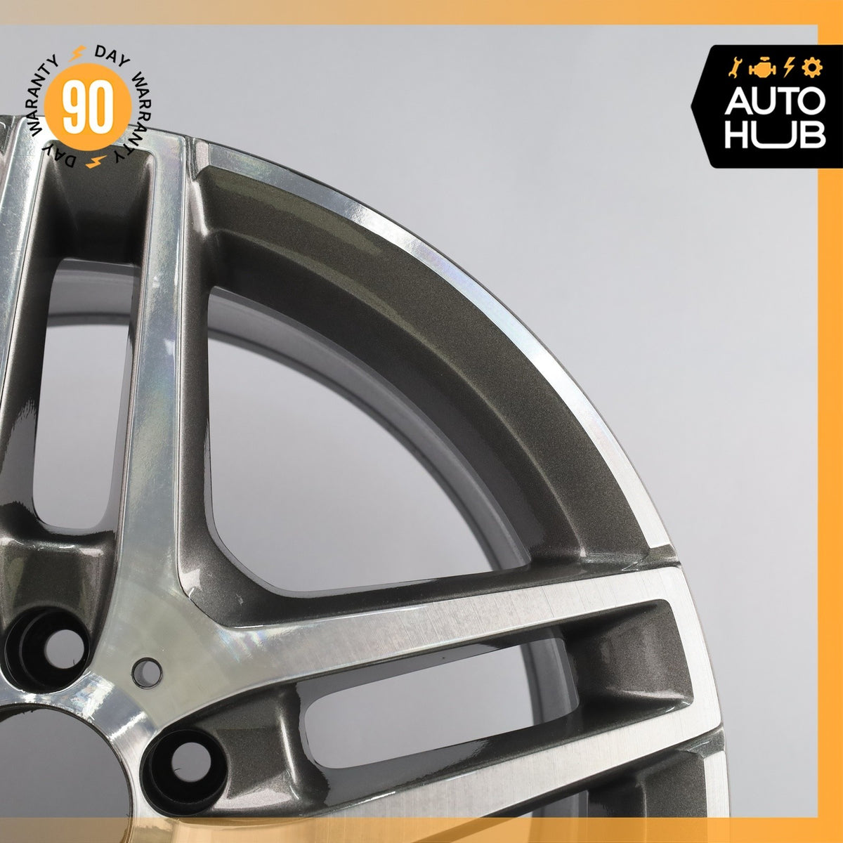 Mercedes W207 E550 E400 E350 AMG 8.5 x 18 18'' Wheel Rim 2124010300 OEM - photo 4