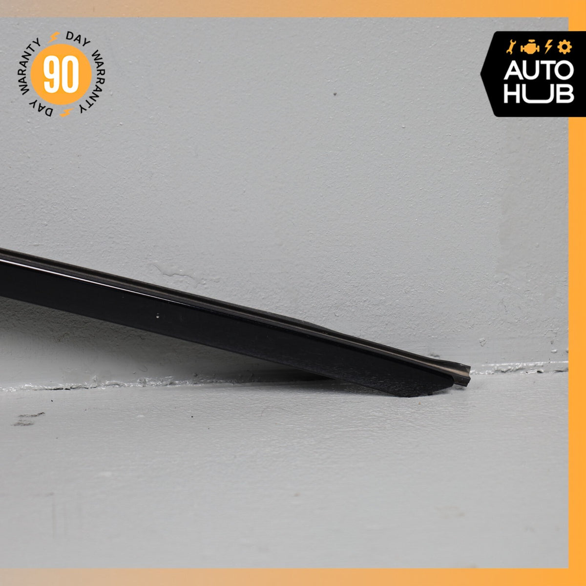 08-19 Maserati GranTurismo S M145 Front Right Door Window Molding Frame OEM 56k - photo 5