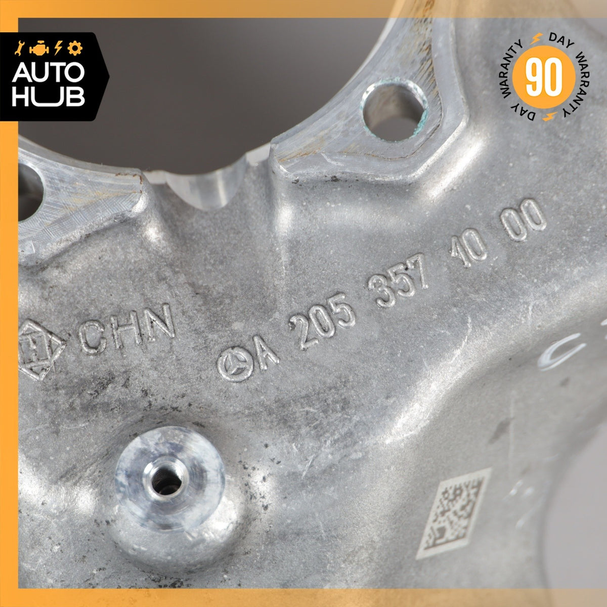 Mercedes W205 C300 Rear Right Side Spindle Knuckle 2053571000 OEM - photo 6
