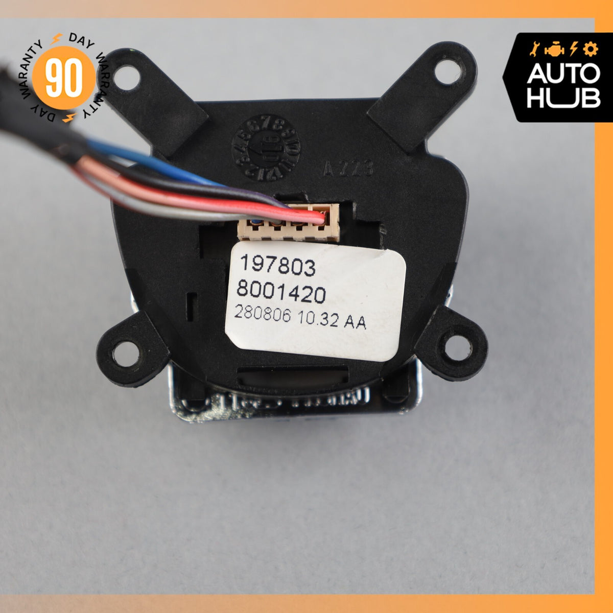 03-13 Maserati Quattroporte M139 Dashboard Emergency Hazard Switch Button OEM - photo 8