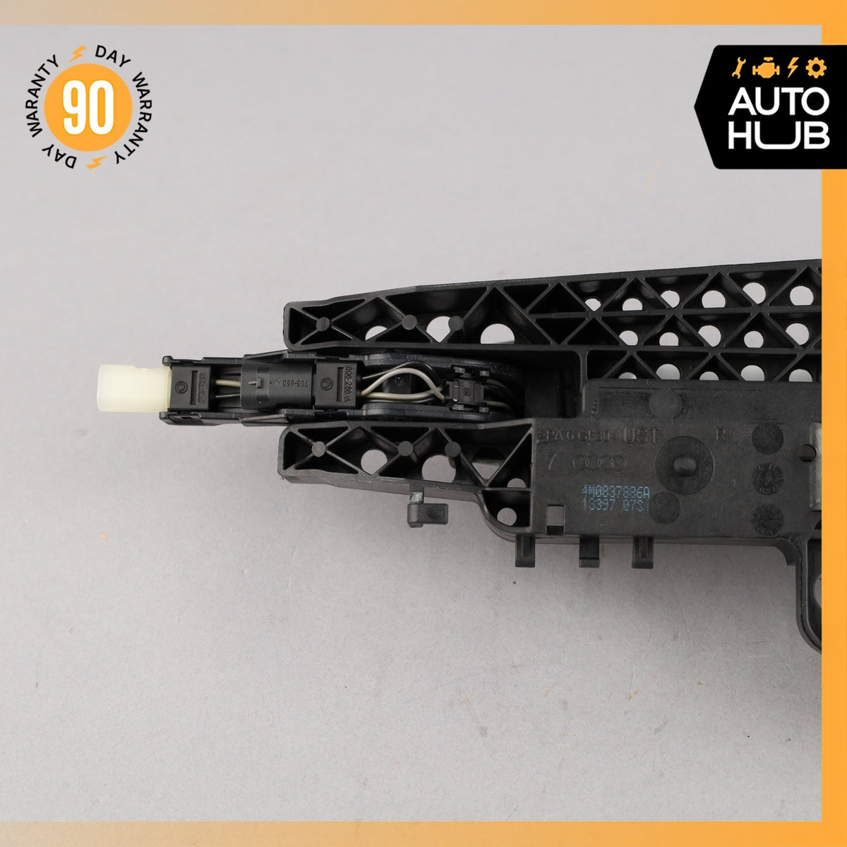 17-19 Audi 4M Q7 Right Passenger Side Exterior Door Handle White OEM 87k - photo 10
