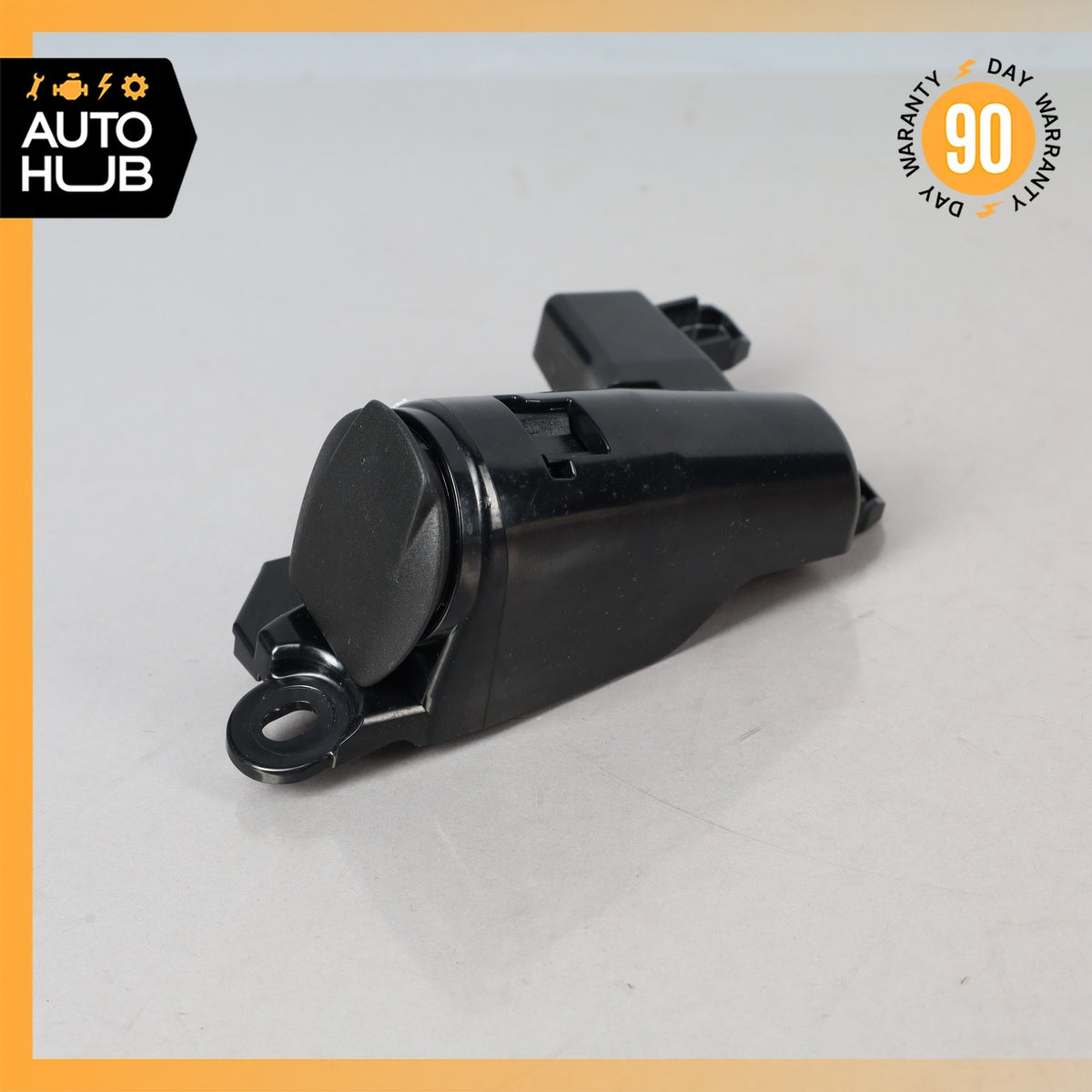 19-23 Mercedes W205 C300 C43 AMG Center Console Power Socket Outlet OEM 67k - photo 2