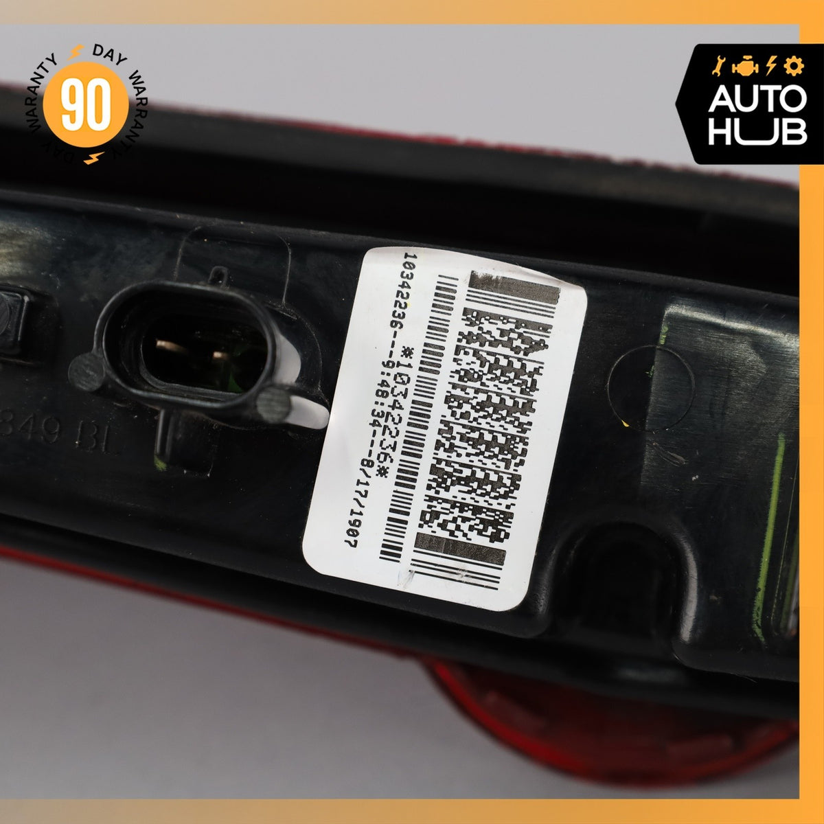 04-09 Cadillac XLR Third 3rd Brake Stop Light Lamp 10342236 OEM - photo 22