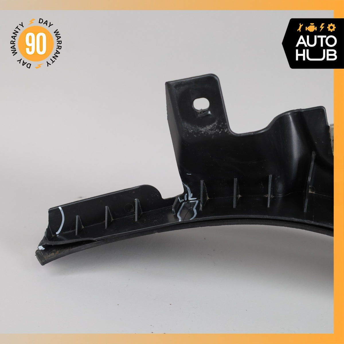 Porsche Macan 95B Rear Left Under Floor Splash Shield Cover 95B825281A OEM - photo 3