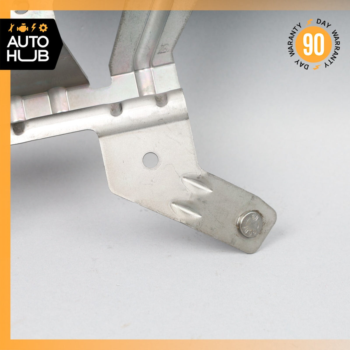 Porsche Cayenne 958 Auxiliary Water Coolant Pump Support Bracket 7P0142231G OEM - photo 8