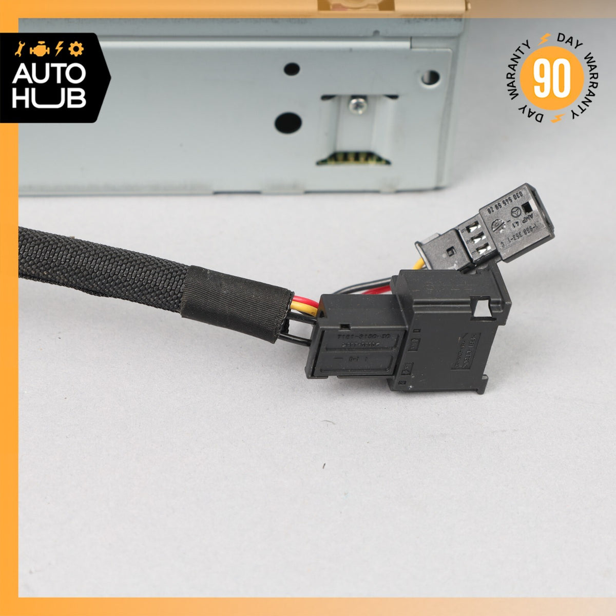 03-13 Mercedes W211 E350 GL550 SLK280 Radio 6 Disk CD Changer Player OEM - photo 8