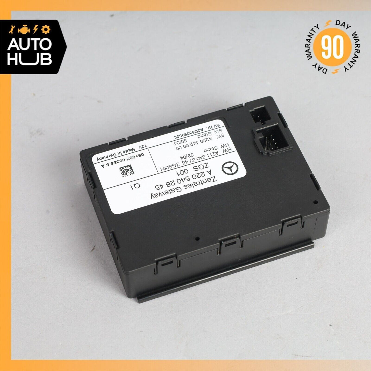 03-11 Mercedes R230 SL500 E320 Central Gateway Control Module 2205402845 OEM - photo 2