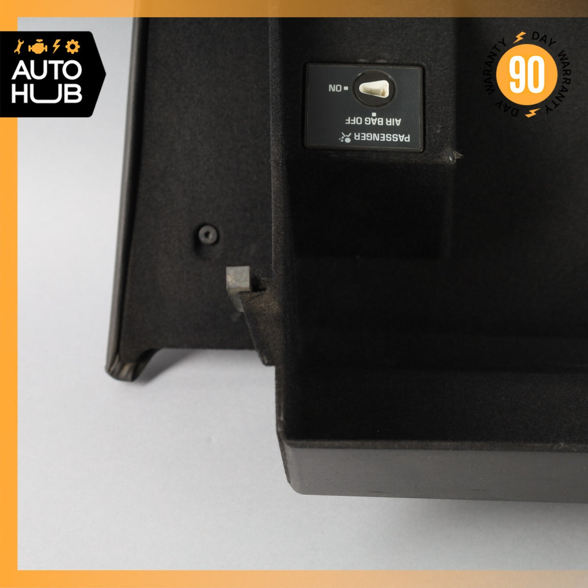 04-09 Cadillac XLR Dash Dashboard Glove Box Compartment Black 15913751 OEM - photo 15