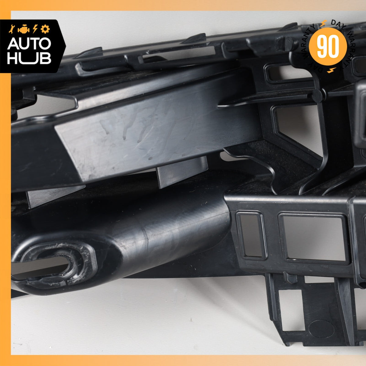 2015 Porsche Macan S 95B Rear Right Side Bumper Mount Bracket 95B807484 OEM - photo 9