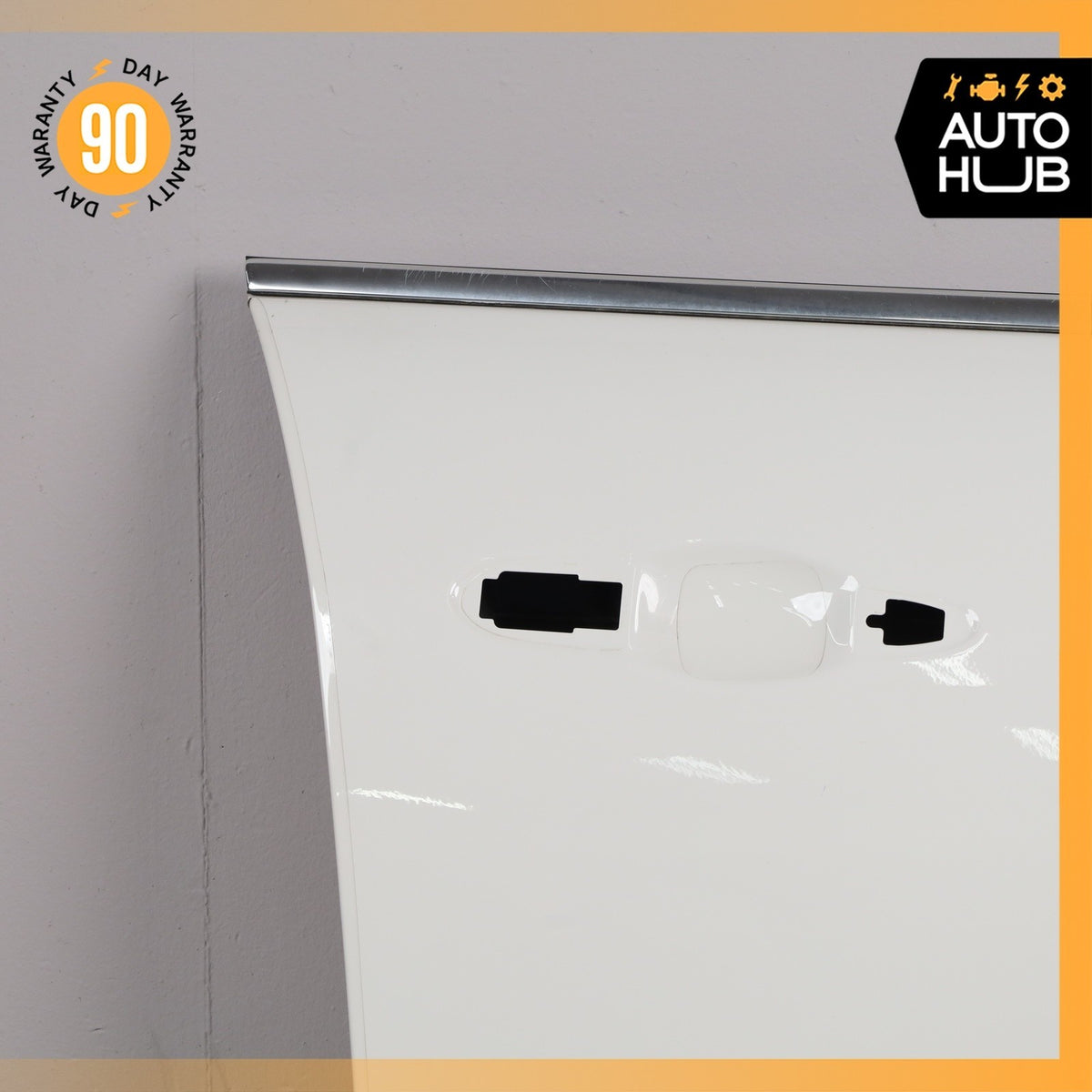 17-22 Maserati Levante M161 Front Right Passenger Side Door Shell White OEM 89k - photo 2