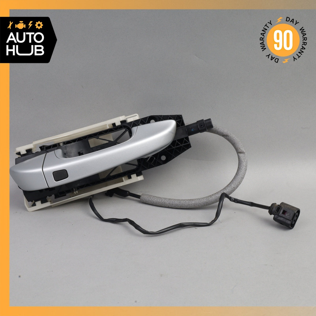 11-18 Porsche Cayenne 958 Rear or Front Right Exterior Door Handle Keyless OEM - photo 1