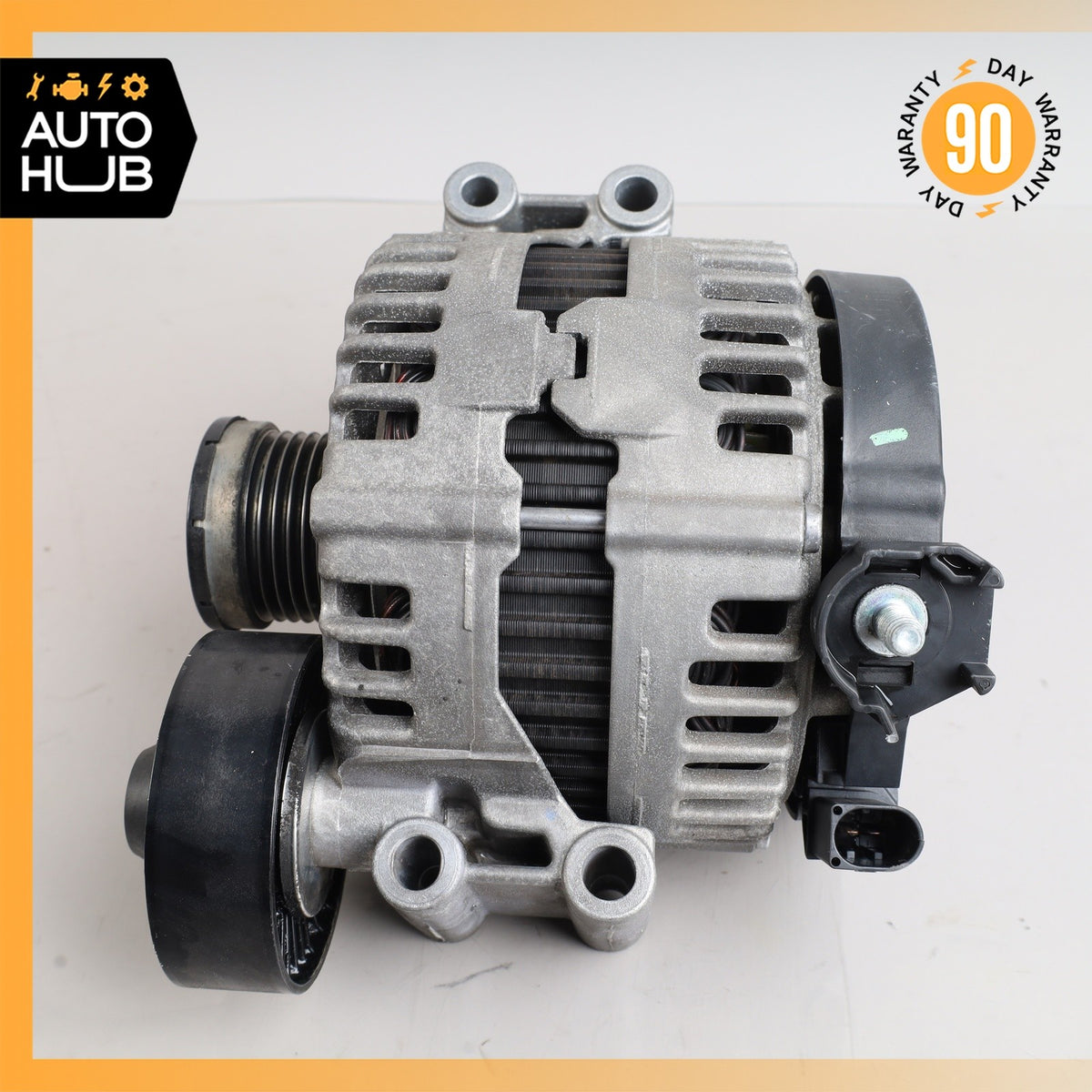 BMW E90 328i 135i Engine Generator Alternator 12317555926 OEM 67k - photo 6