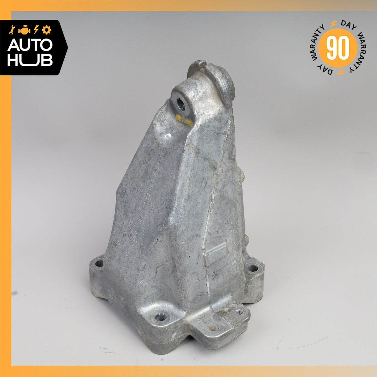 15-18 Mercedes W205 C300 RWD Engine Mount Bracket Right 2742231004 OEM - photo 1