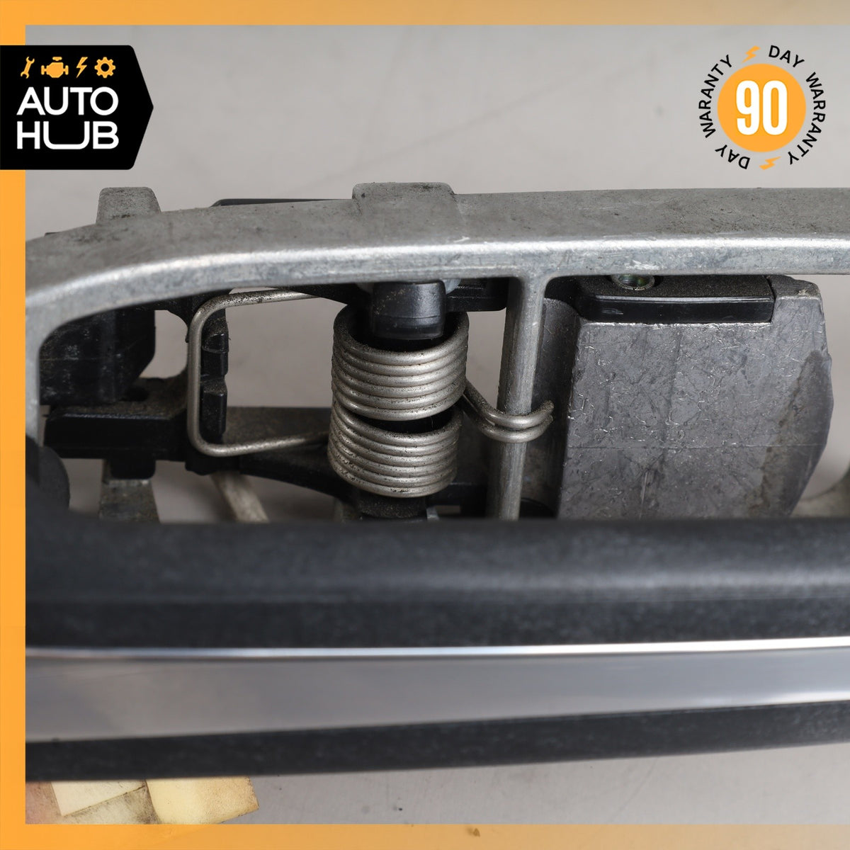 90-95 Mercedes W124 300E 300D Front Door Right Handle 1247600570 OEM - photo 10