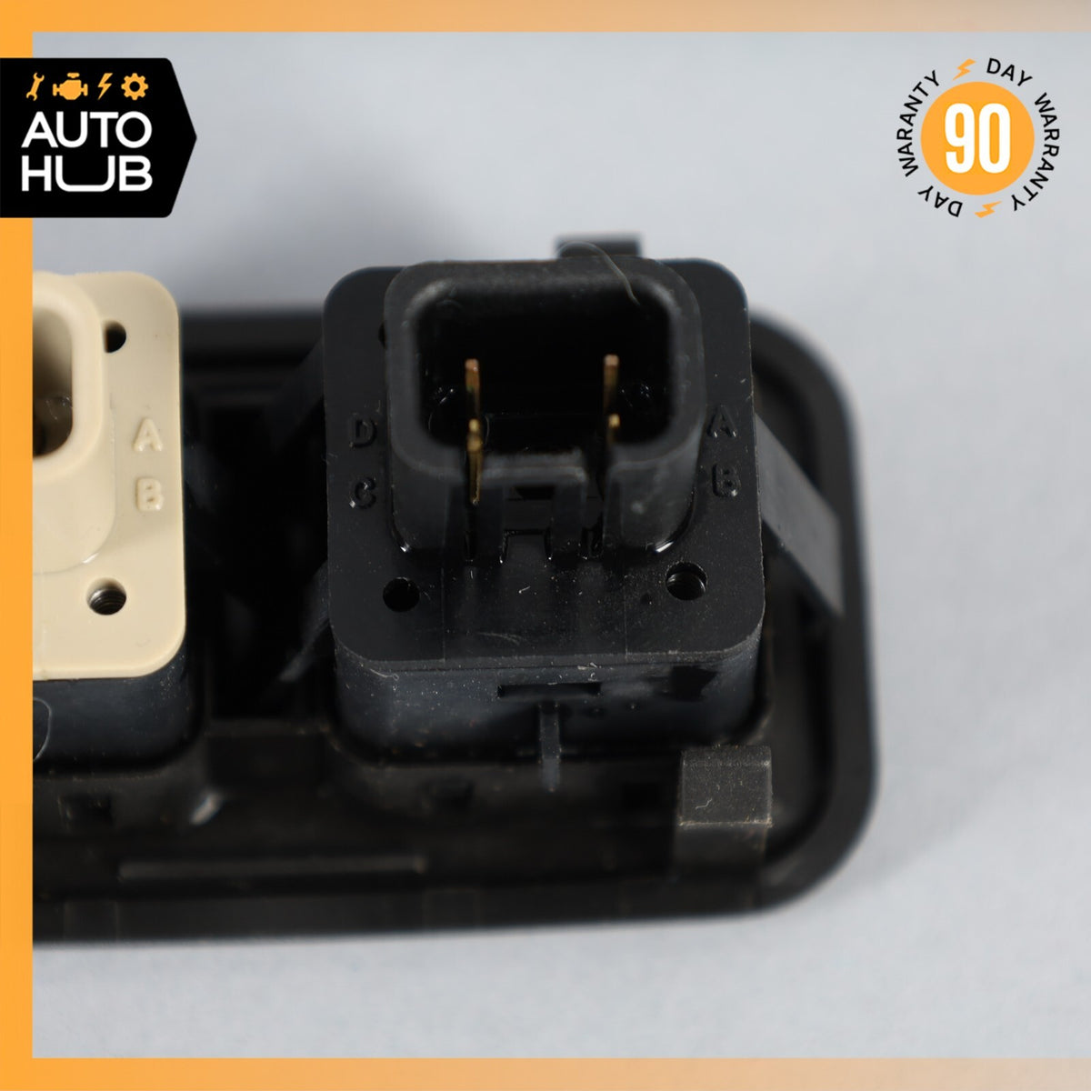 04-09 Cadillac XLR Fuel Door and Rear Compartment Lid Release Switches OEM - photo 6