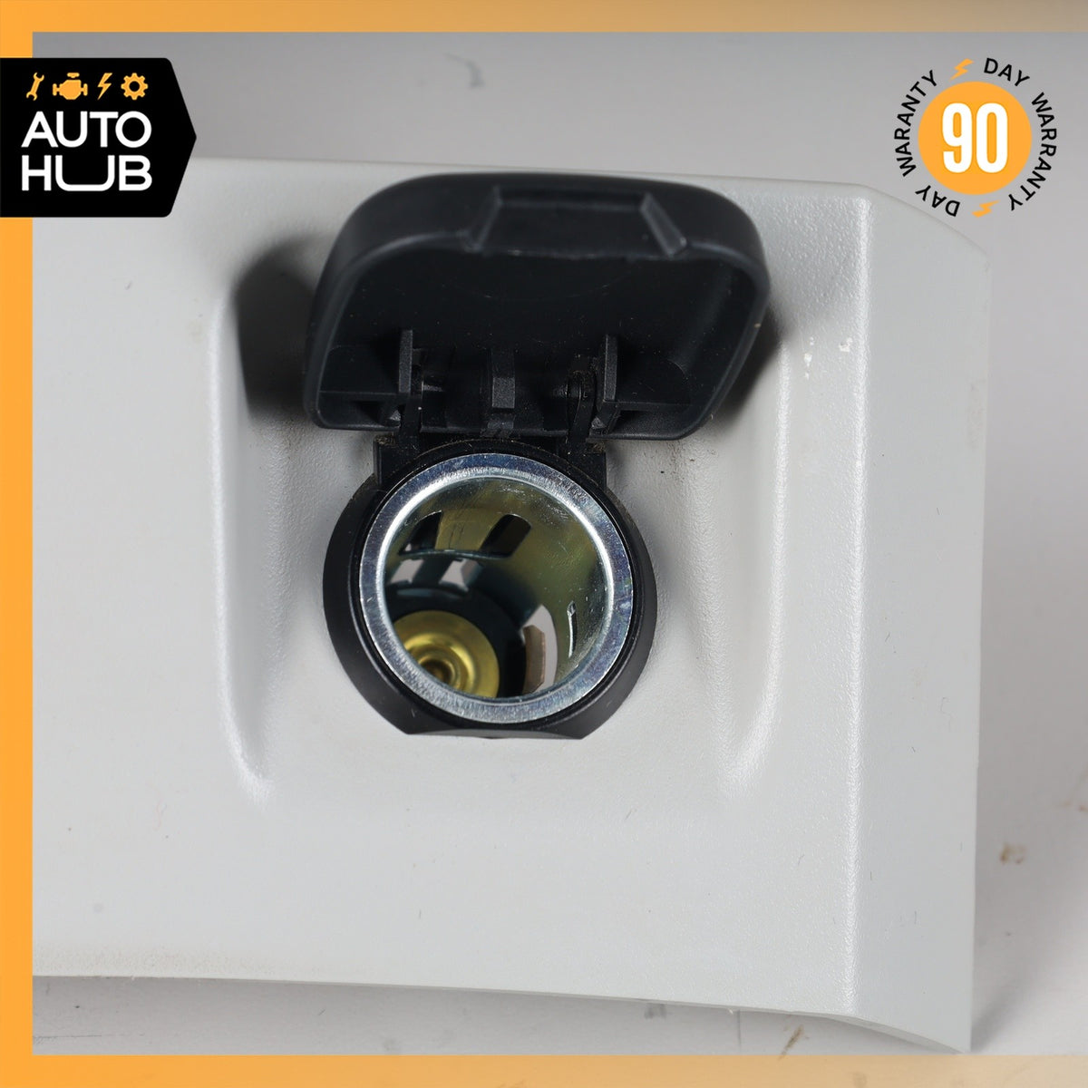 06-09 Mercedes W251 R500 R350 Rear Center Console 12V Volt Socket Sockets Outlet - photo 5