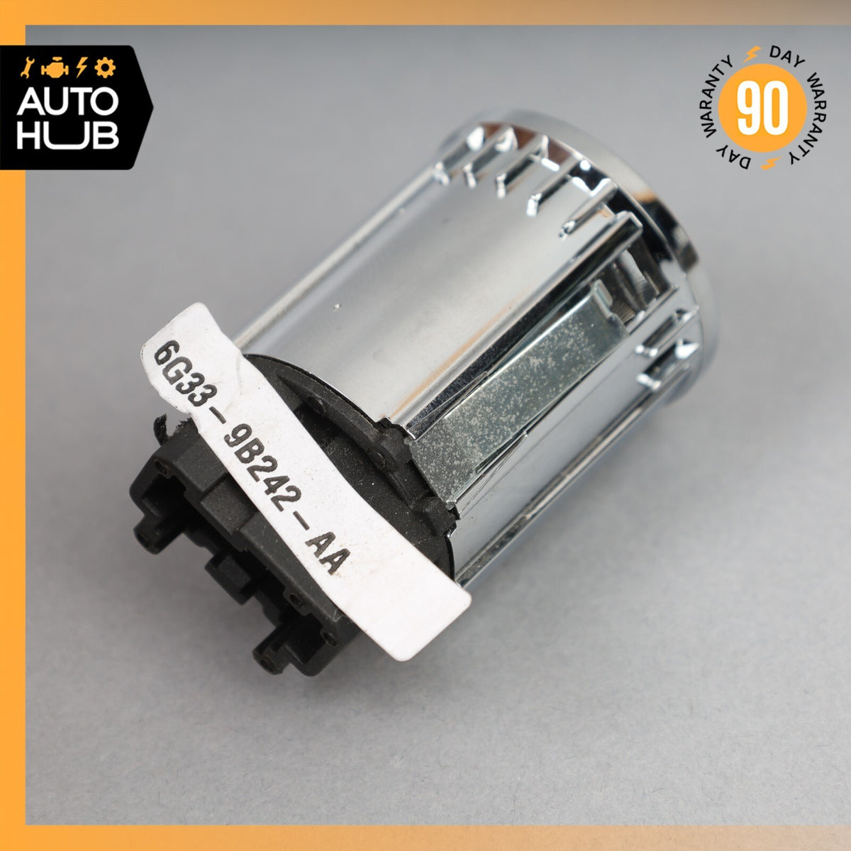 2014 Aston Martin DB9 Fuel Door Lid Open Release Switch OEM - photo 4