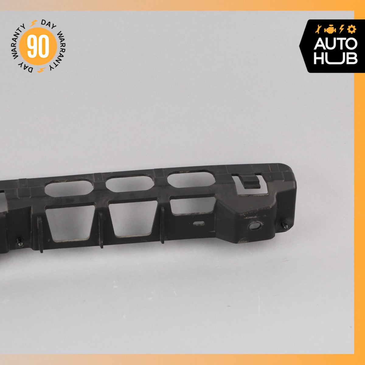 11-18 Porsche Cayenne 958 Hybrid S Rear Center Bumper Support Bracket OEM - photo 4