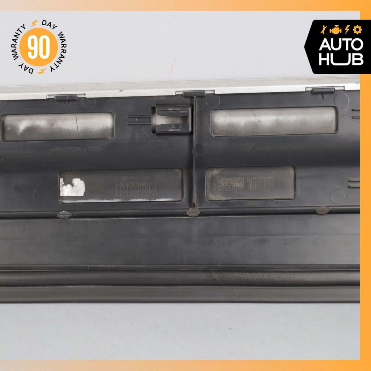 11-18 Porsche Cayenne 958 Front Right Side Lower Door Molding Silver OEM - photo 12