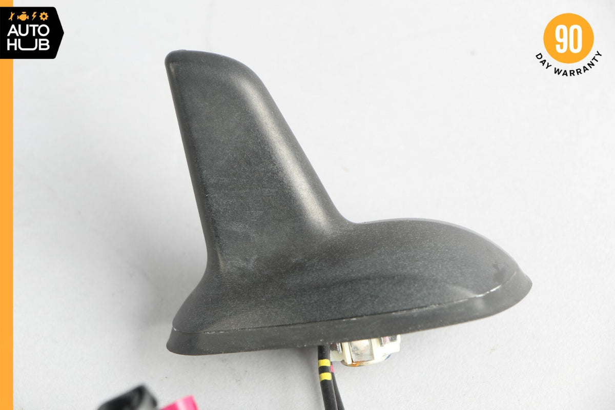 10-14 Mercedes W204 C300 E350 E550 Shark Fin Radio Antenna 2048207275 OEM 50k - photo 5