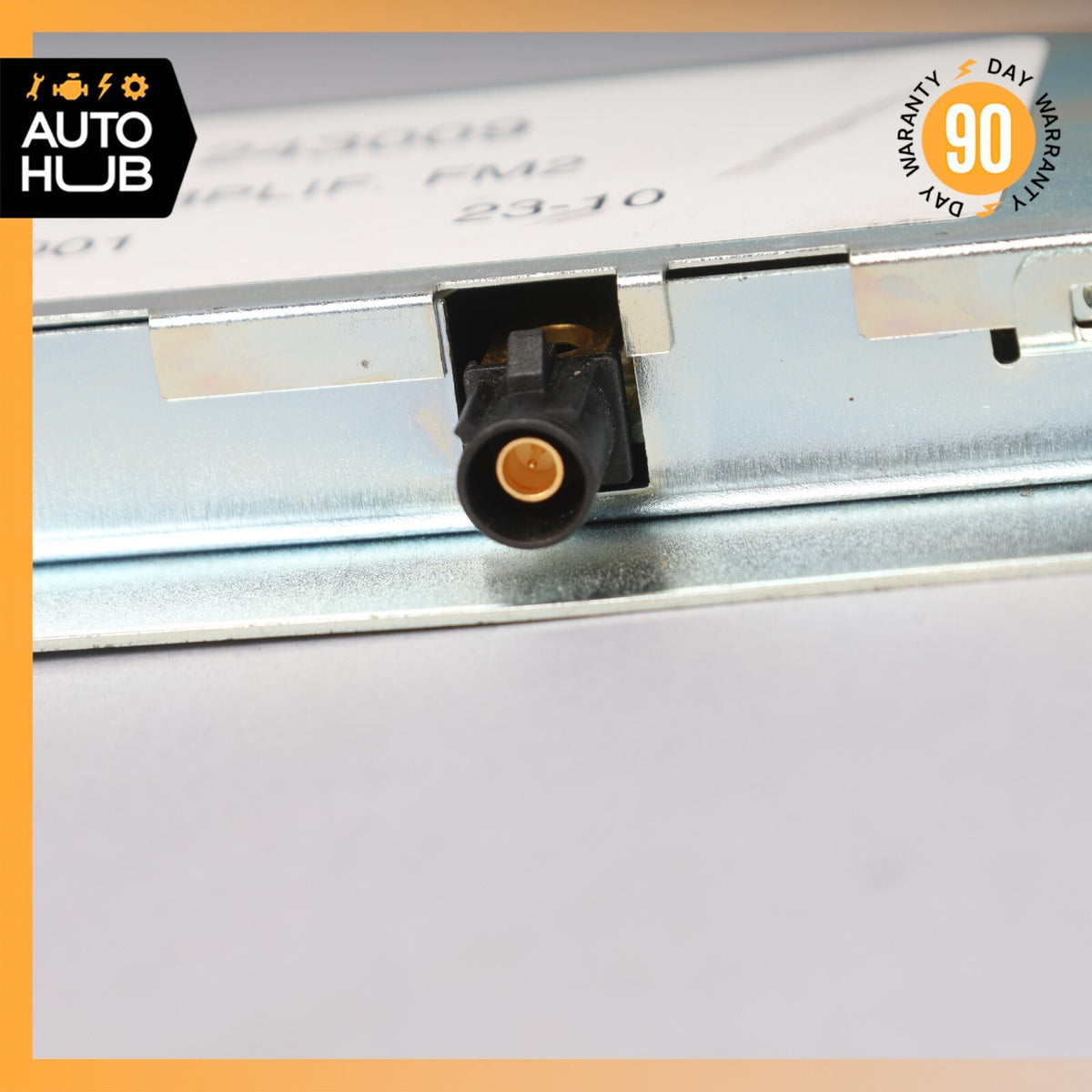 09-13 Maserati Quattroporte M139 Rear Left Antenna AM/FM Amplifier Module OEM - photo 2