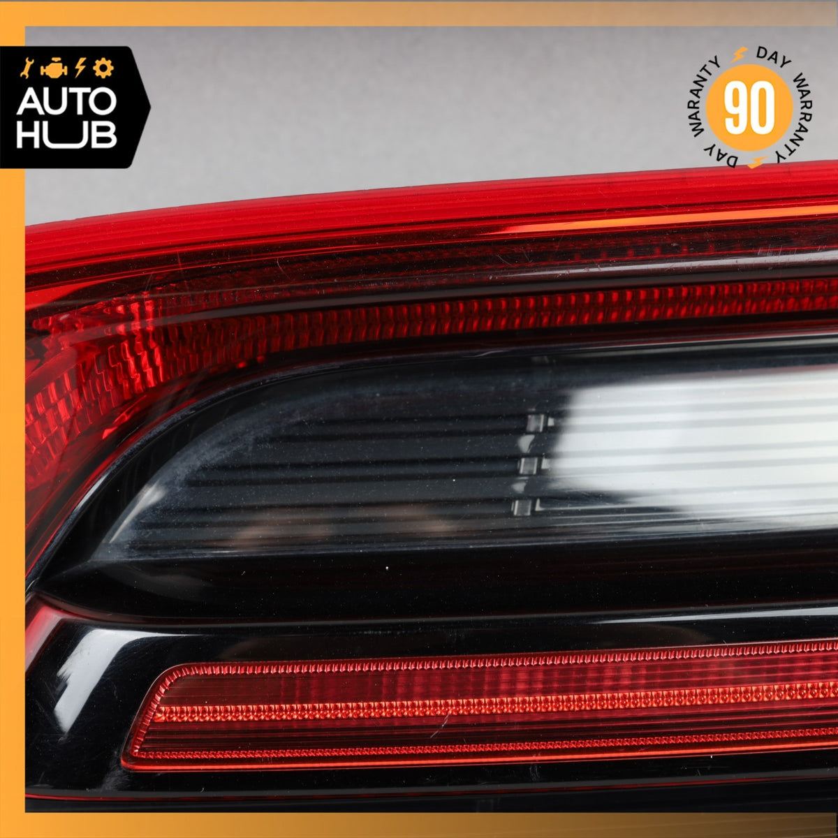 15-18 Porsche Macan 95B Rear Right Passenger Side Inner Tail Light Lamp OEM 70k - photo 5