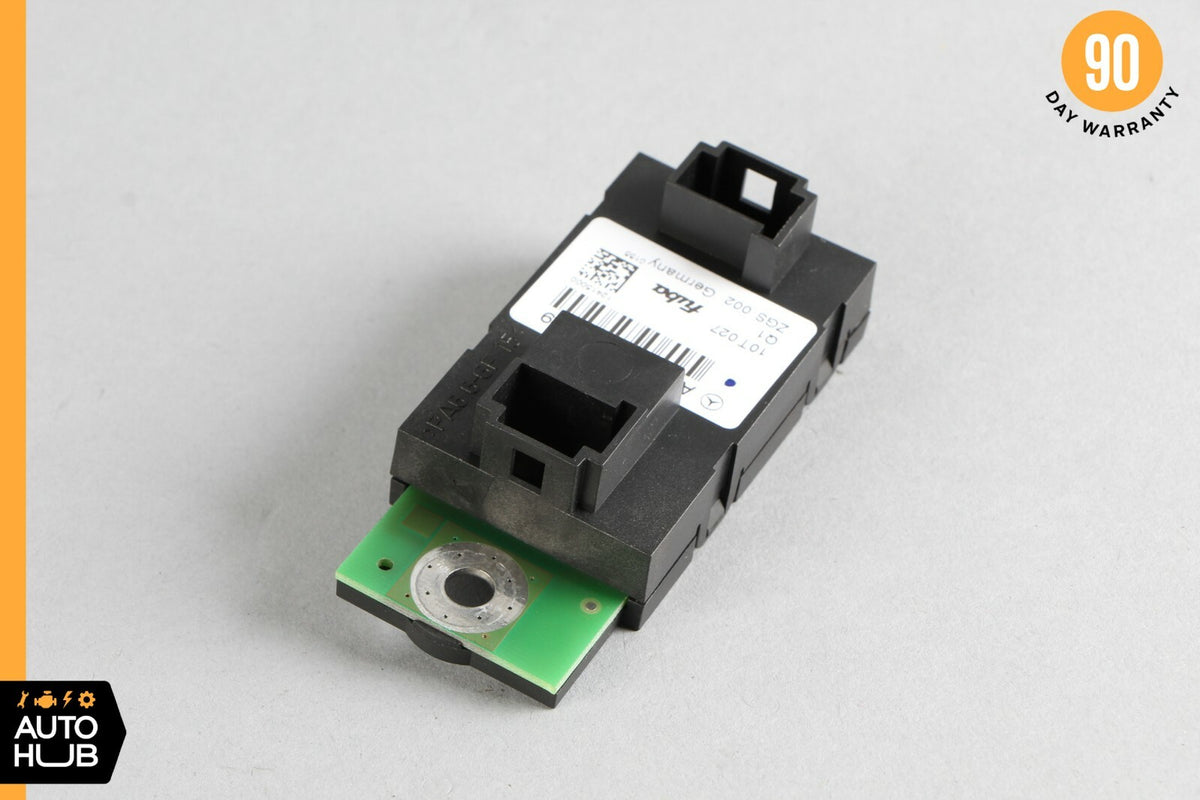 07-13 Mercedes W221 S550 S63 AMG Parasitic Stopper Antenna Module 2218201889 - photo 1