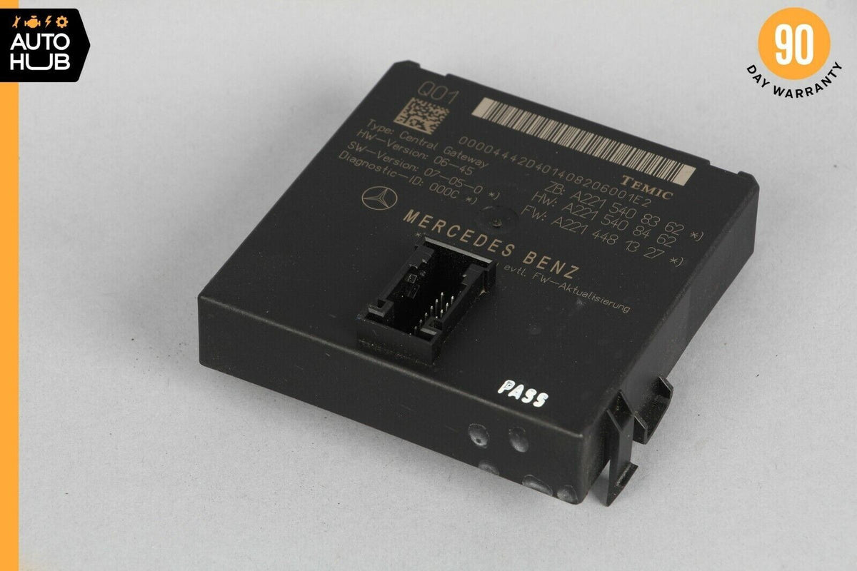 07-14 Mercedes W216 CL63 AMG S600 Central Gateway Control Module 2215408362 OEM - photo 1