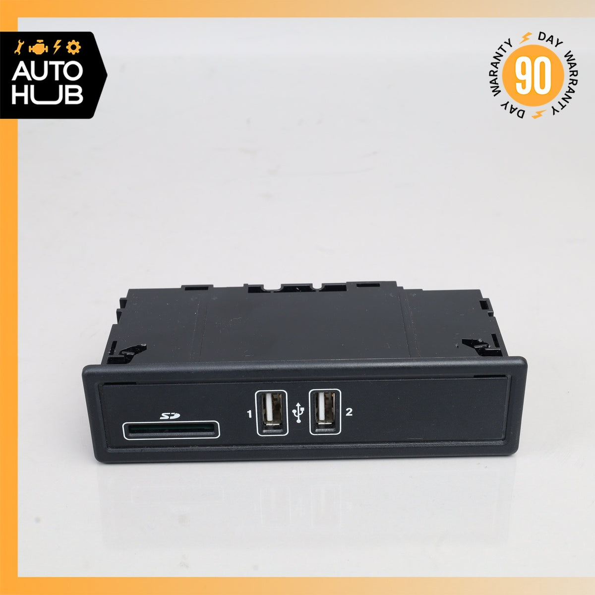 Mercedes W205 C300 C350e Center Console Socket USB Port OEM - photo 2